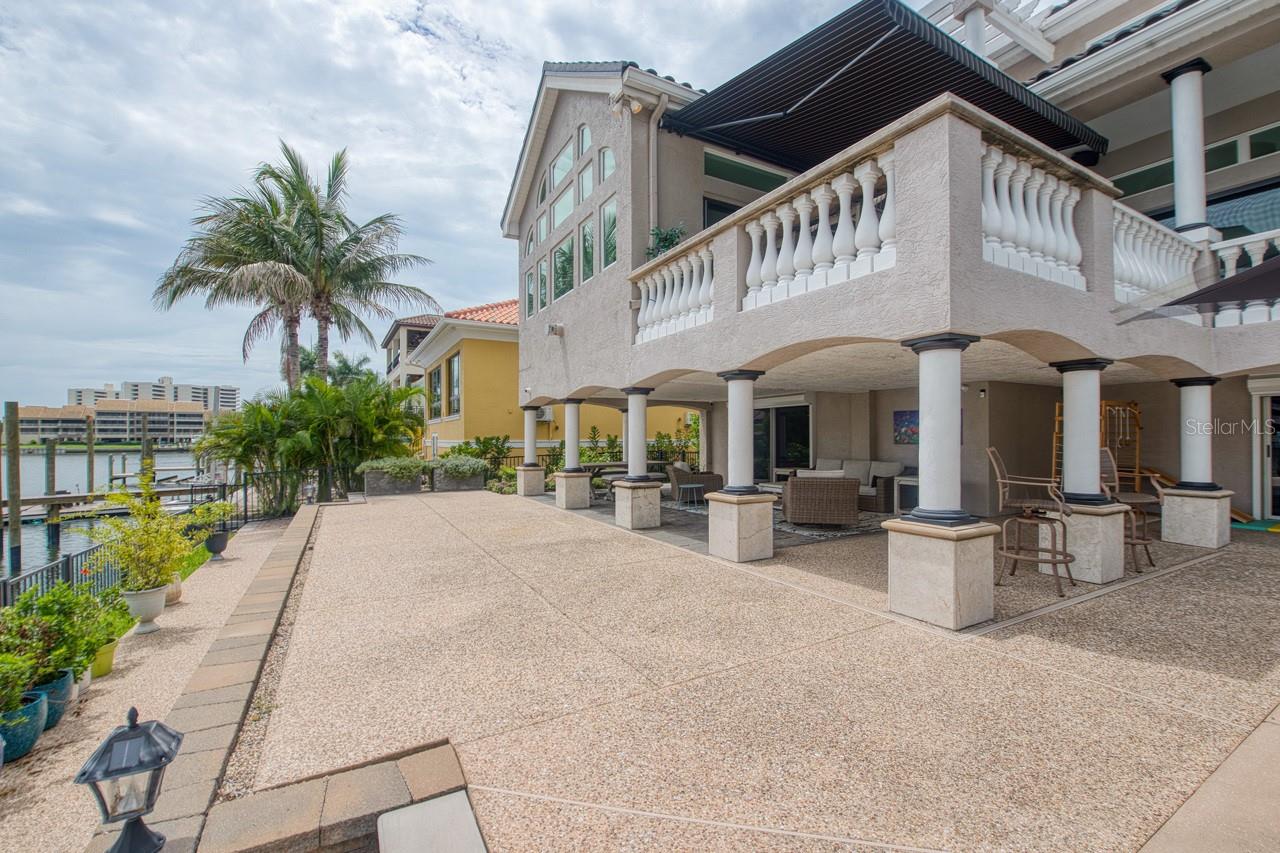 6113 PASADENA POINT BLVD — photo 86