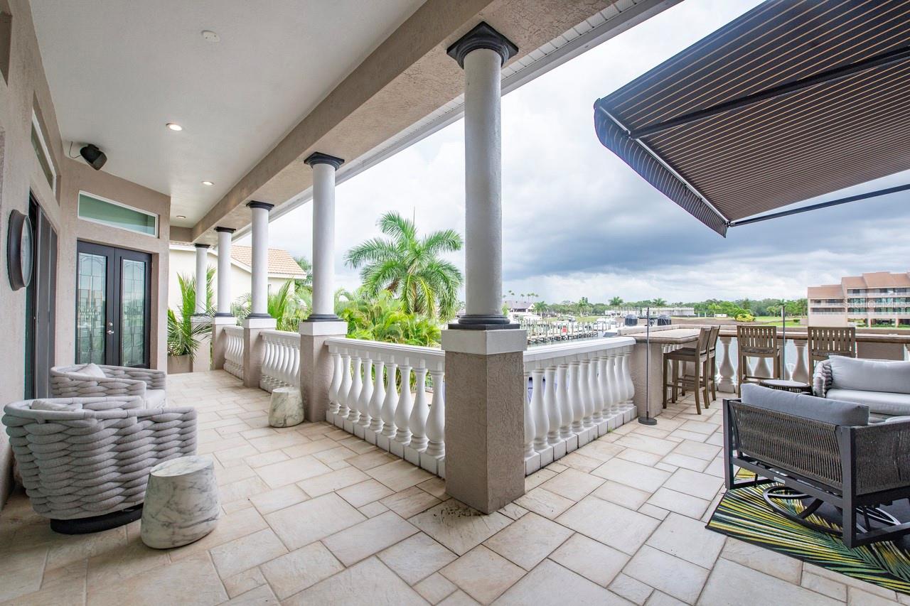 6113 PASADENA POINT BLVD — photo 44