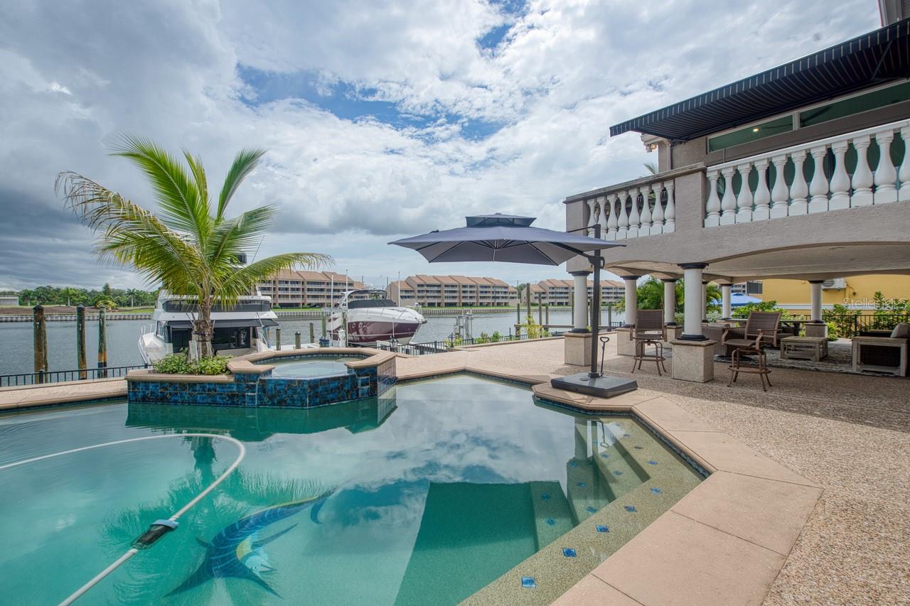 6113 PASADENA POINT BLVD — photo 78