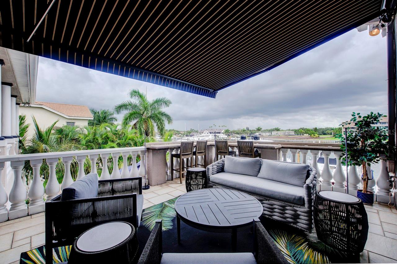 6113 PASADENA POINT BLVD — photo 43