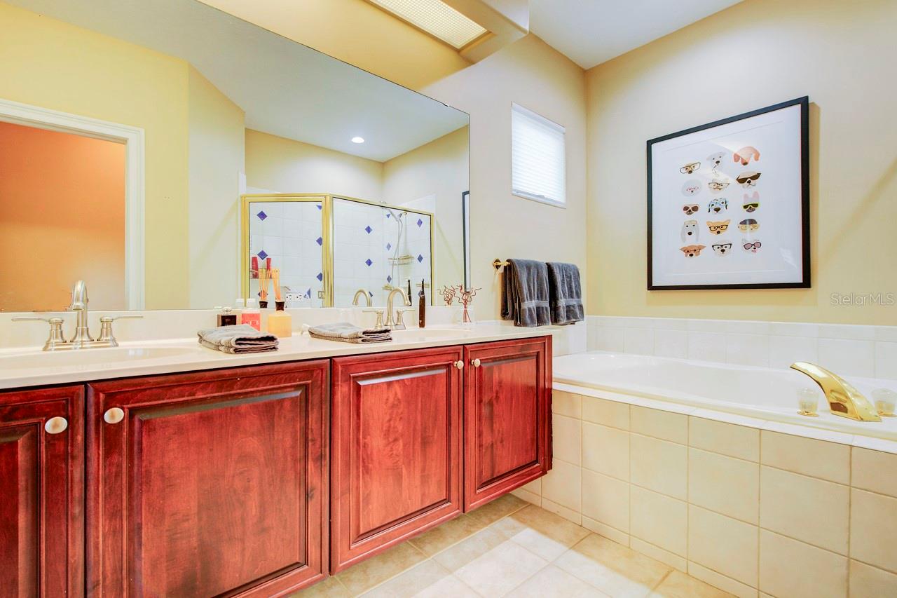6113 PASADENA POINT BLVD — photo 58