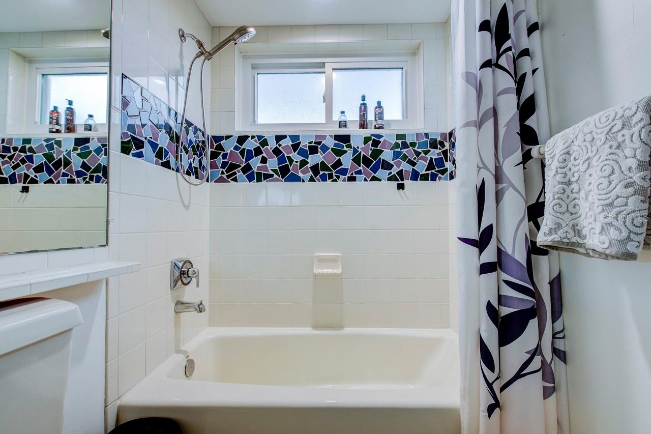 6113 PASADENA POINT BLVD — photo 68