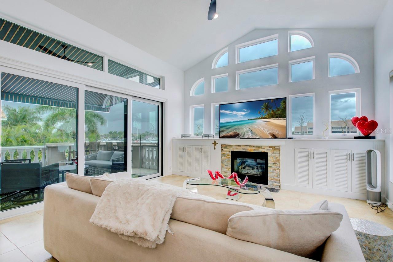 6113 PASADENA POINT BLVD — photo 40