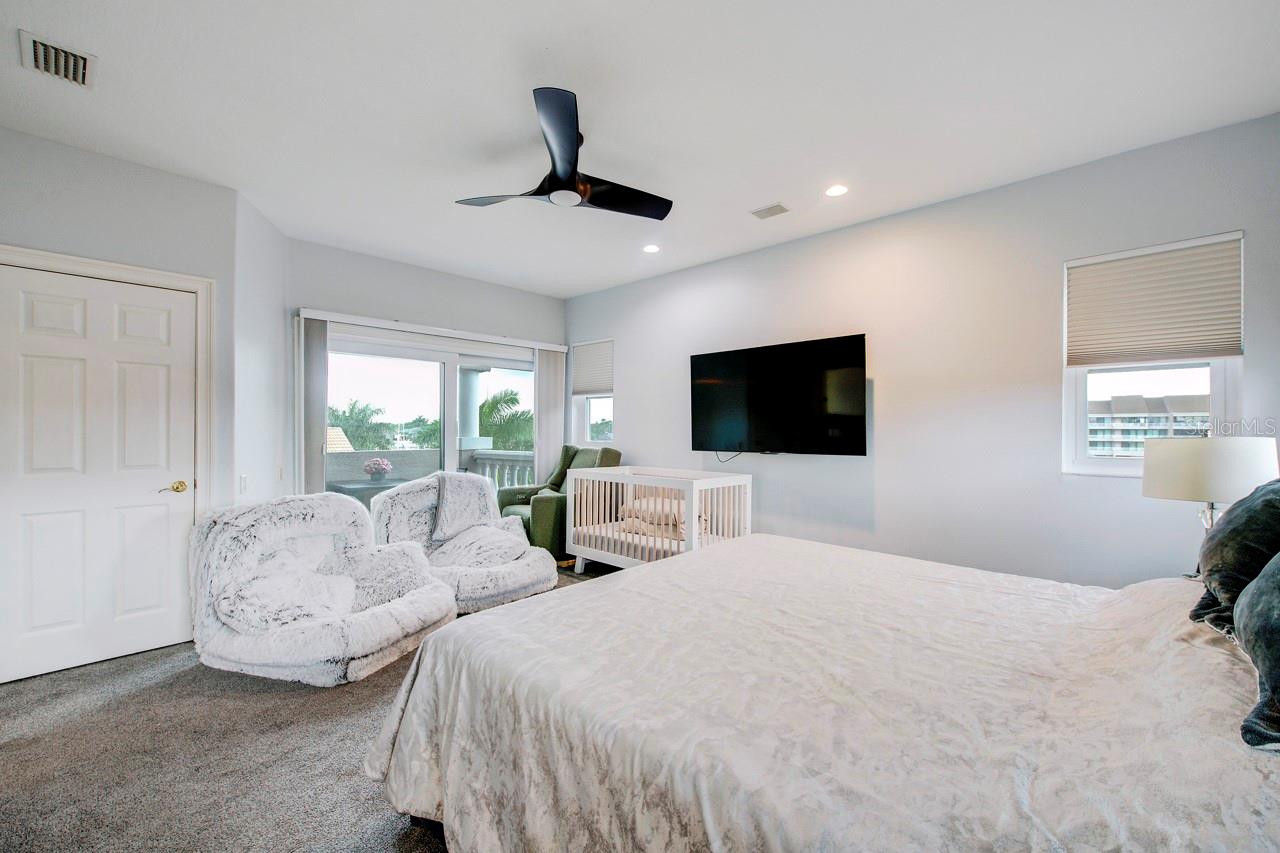 6113 PASADENA POINT BLVD — photo 62