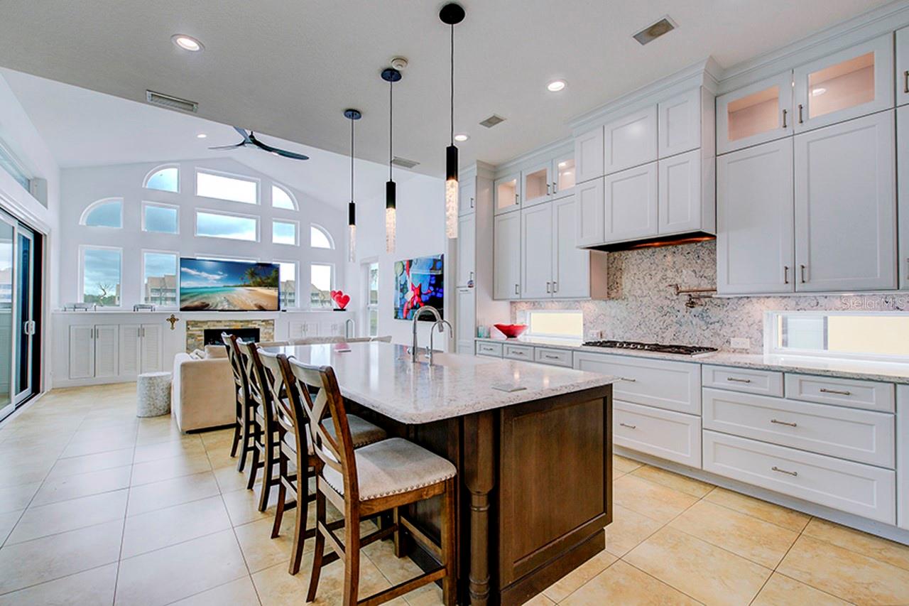 6113 PASADENA POINT BLVD — photo 34