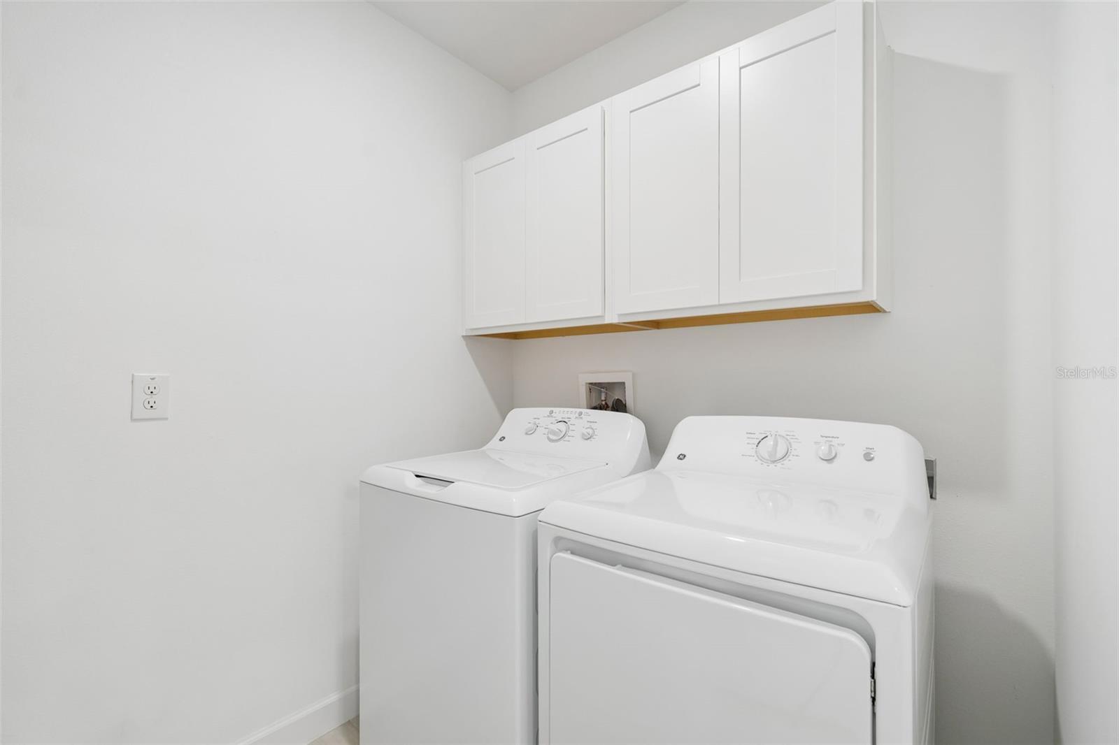 16842 FORGE SURF ST — photo 33