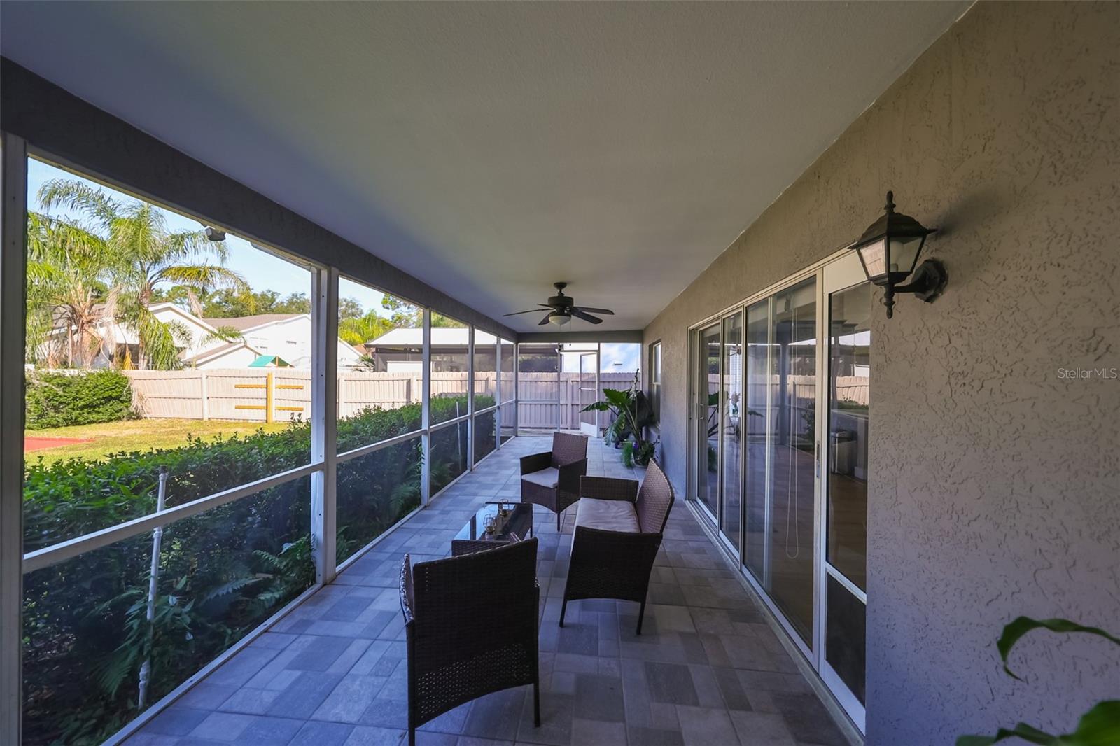 9309 HAMPSHIRE PARK DR — photo 36