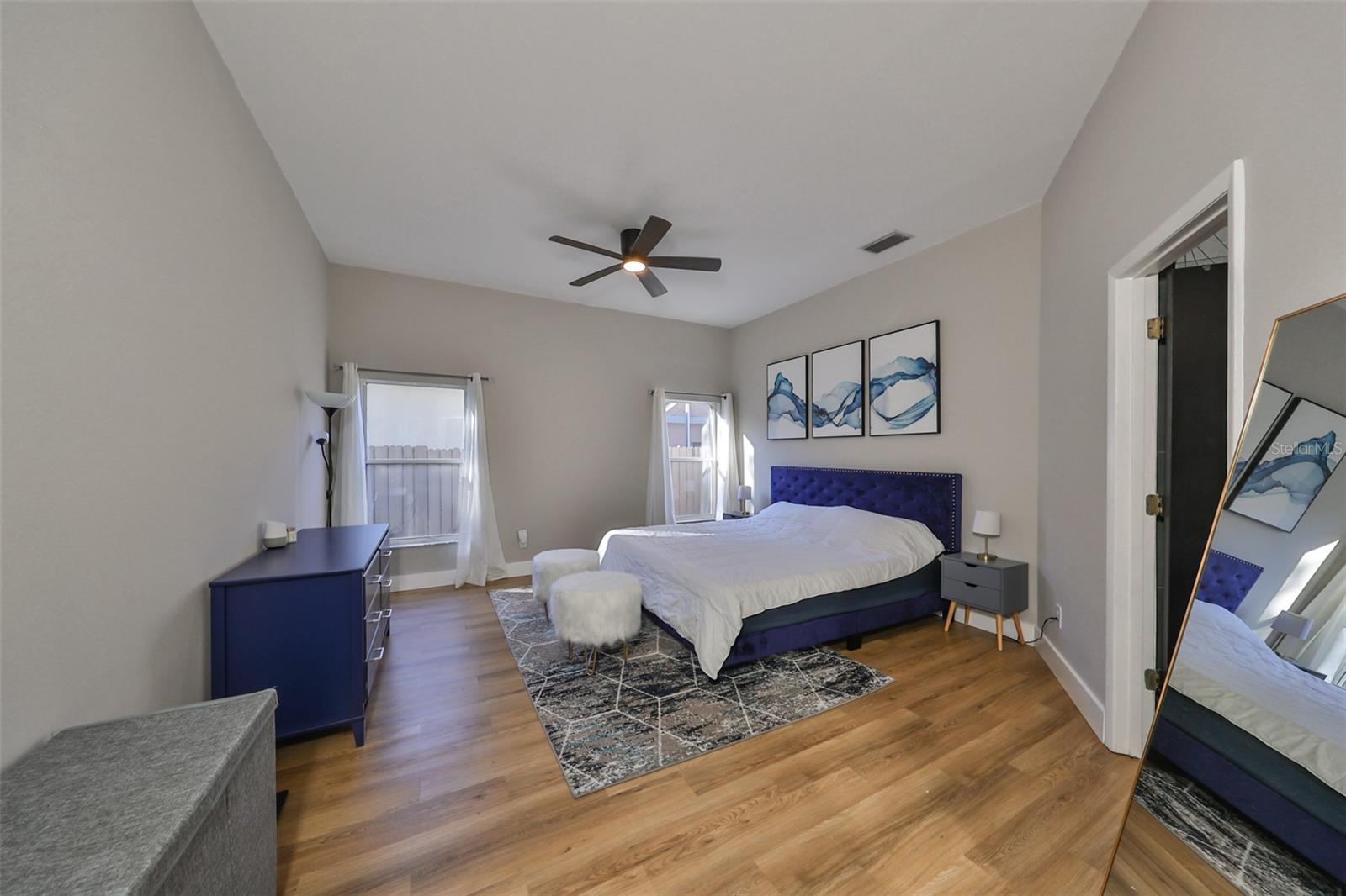 9309 HAMPSHIRE PARK DR — photo 20