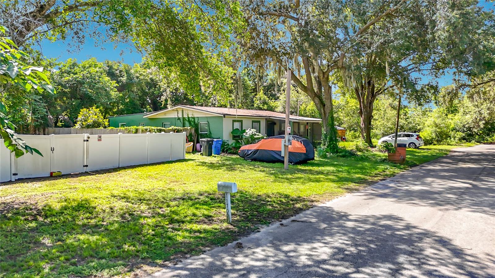 11707 CARVER ST — photo 4