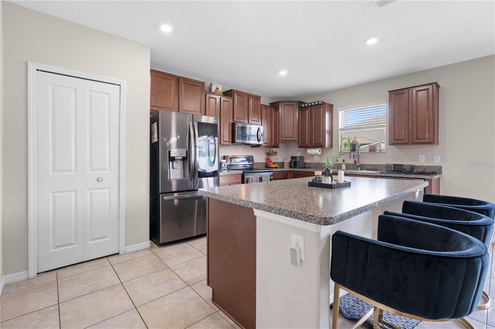 7420 PEARLY EVERLASTING AVE — photo 18