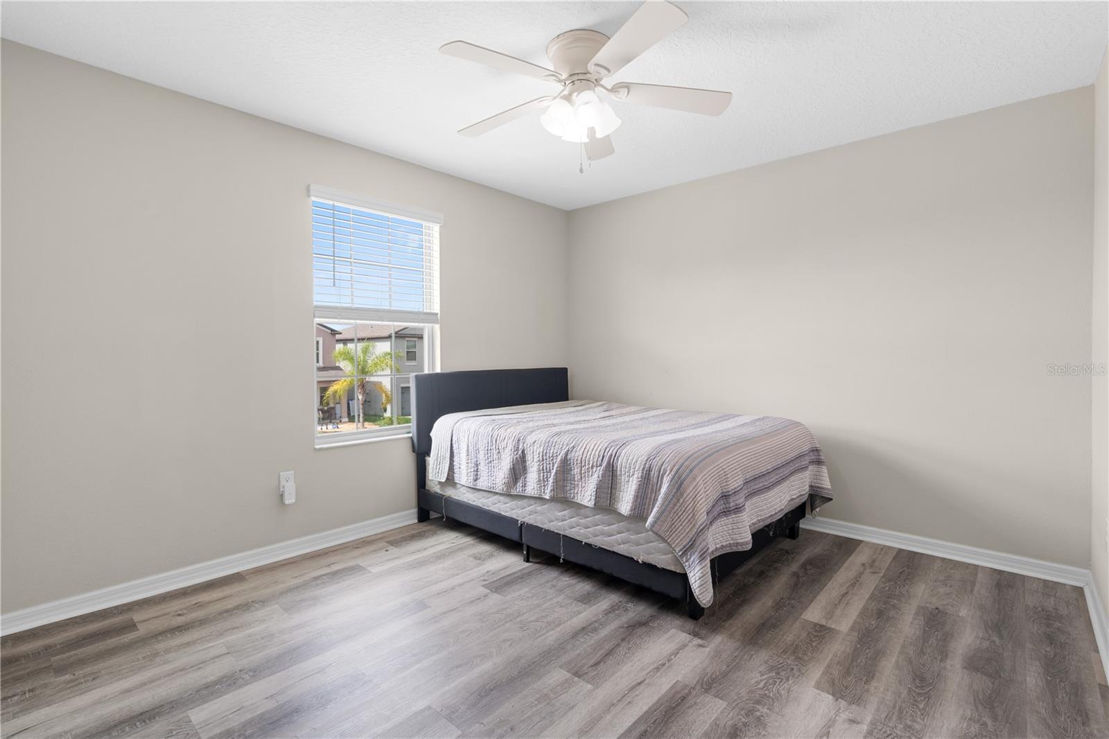 7420 PEARLY EVERLASTING AVE — photo 31
