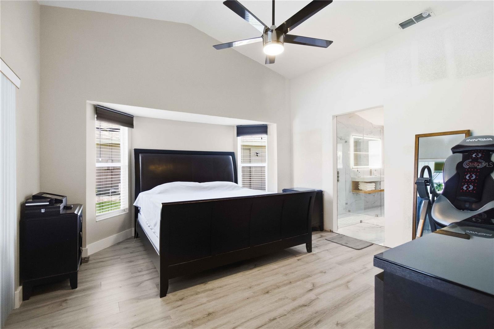 5833 CARRIAGE DR — photo 21