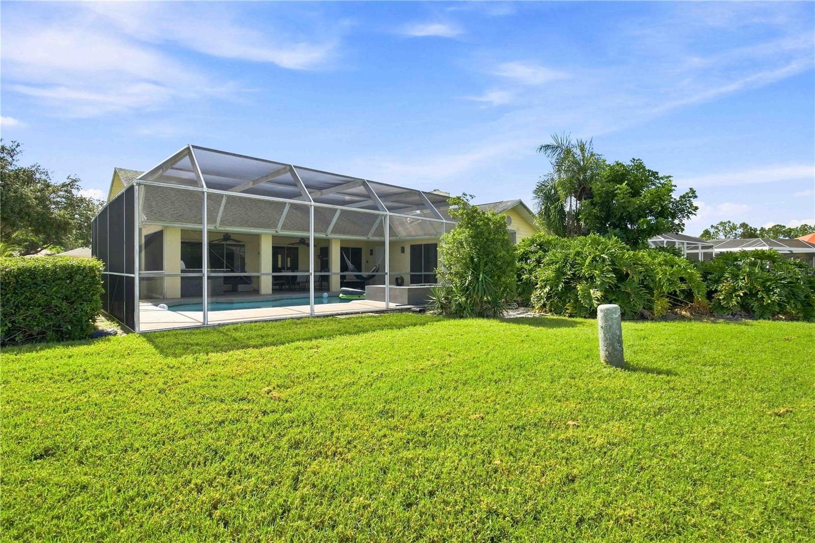 5833 CARRIAGE DR — photo 35