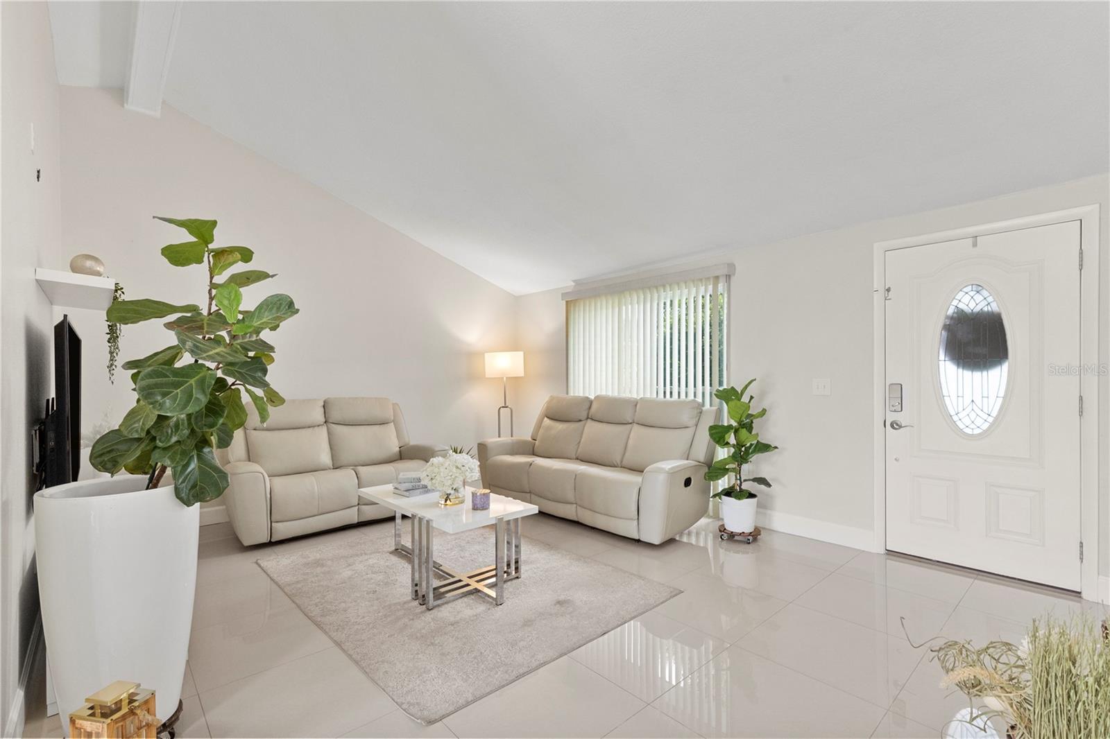 10112 ENCHANTED OAKS CT — photo 16