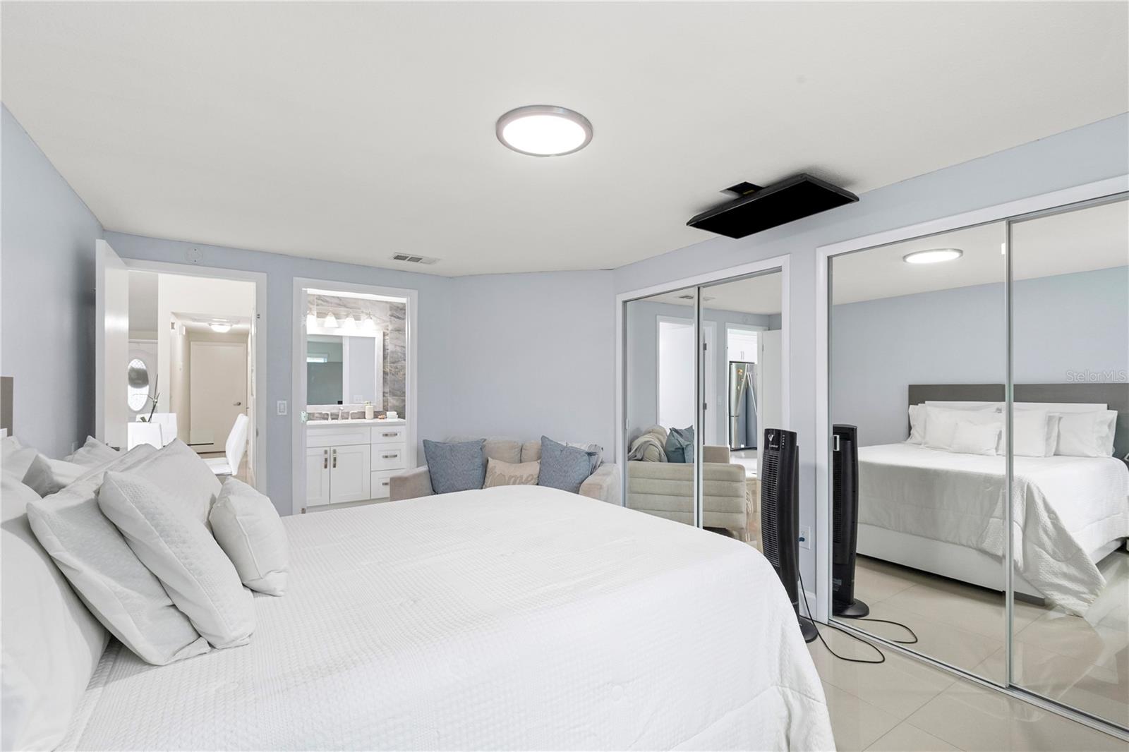 10112 ENCHANTED OAKS CT — photo 13