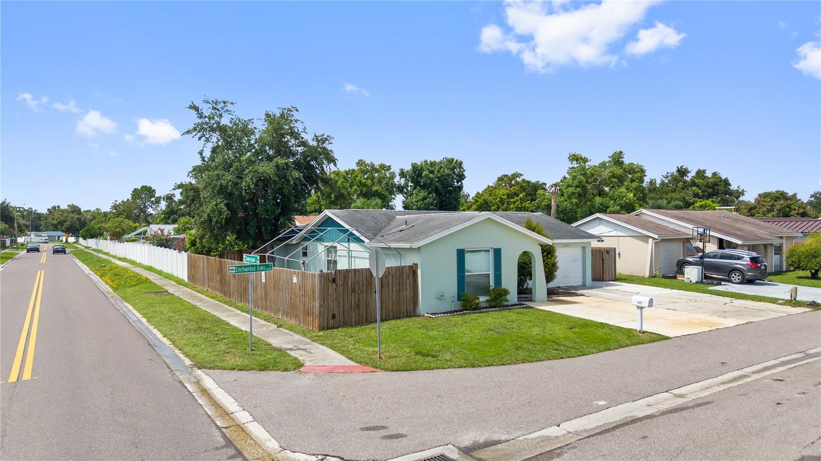 10112 ENCHANTED OAKS CT — photo 30