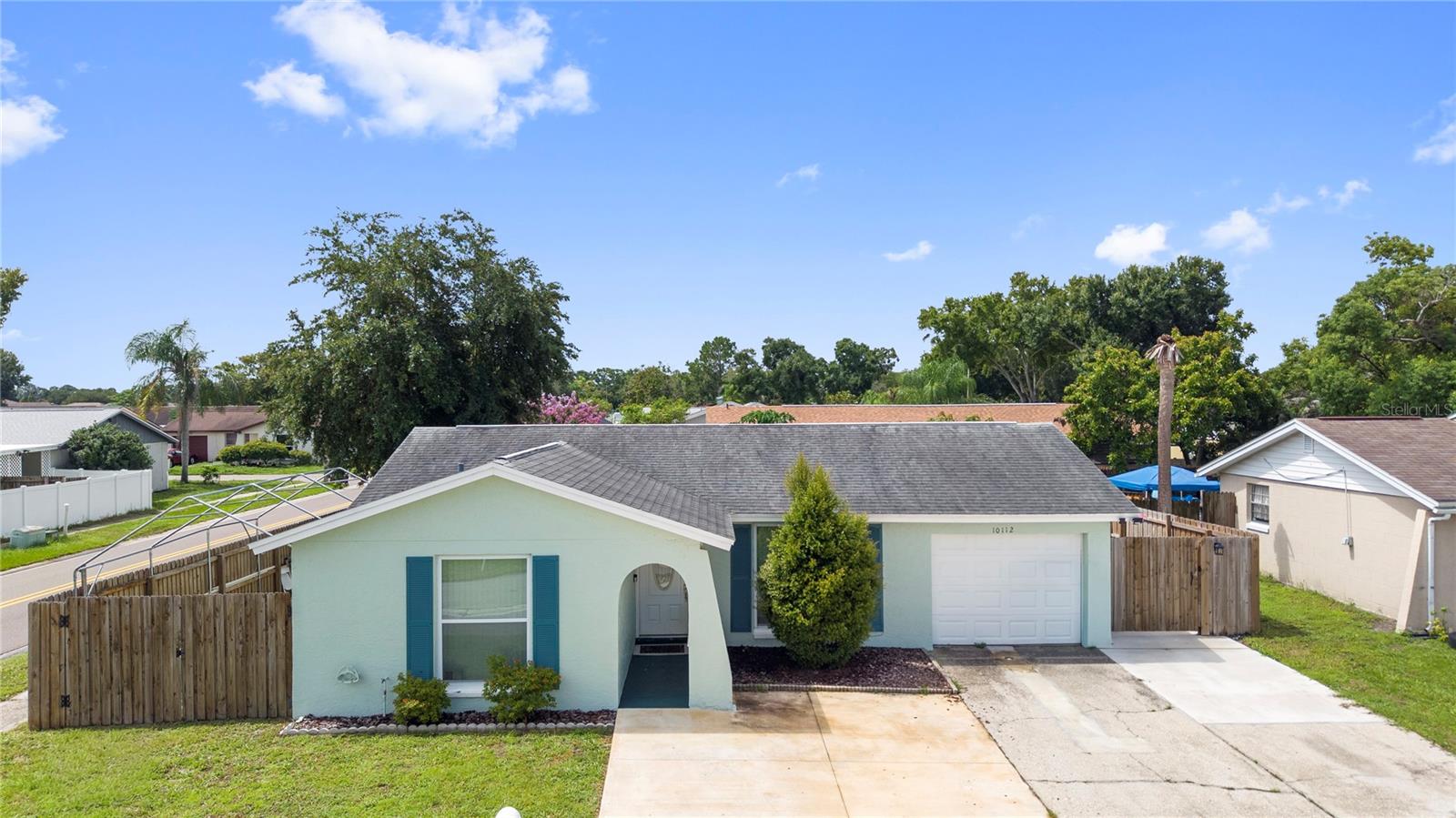 10112 ENCHANTED OAKS CT — photo 31