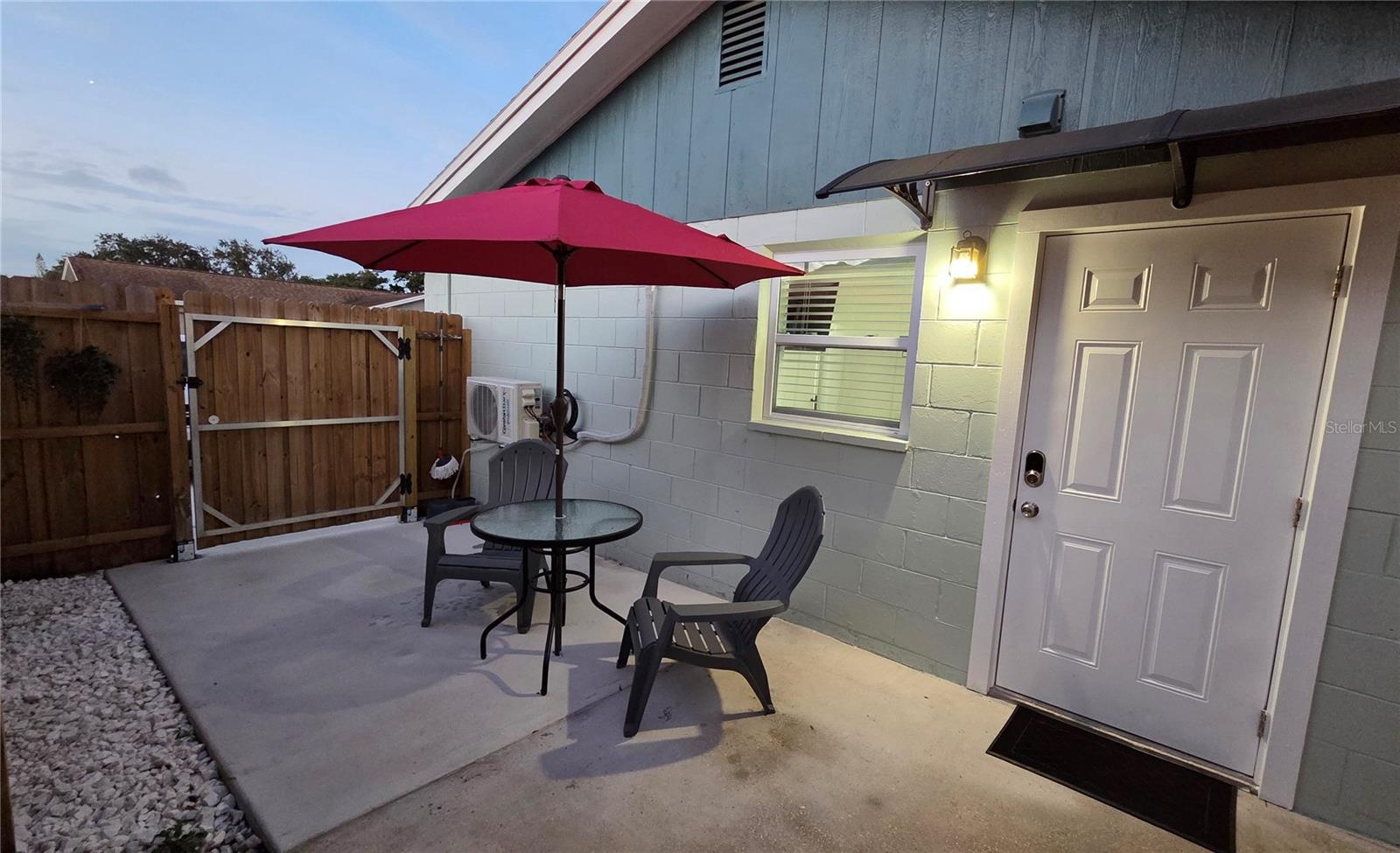 10112 ENCHANTED OAKS CT — photo 26
