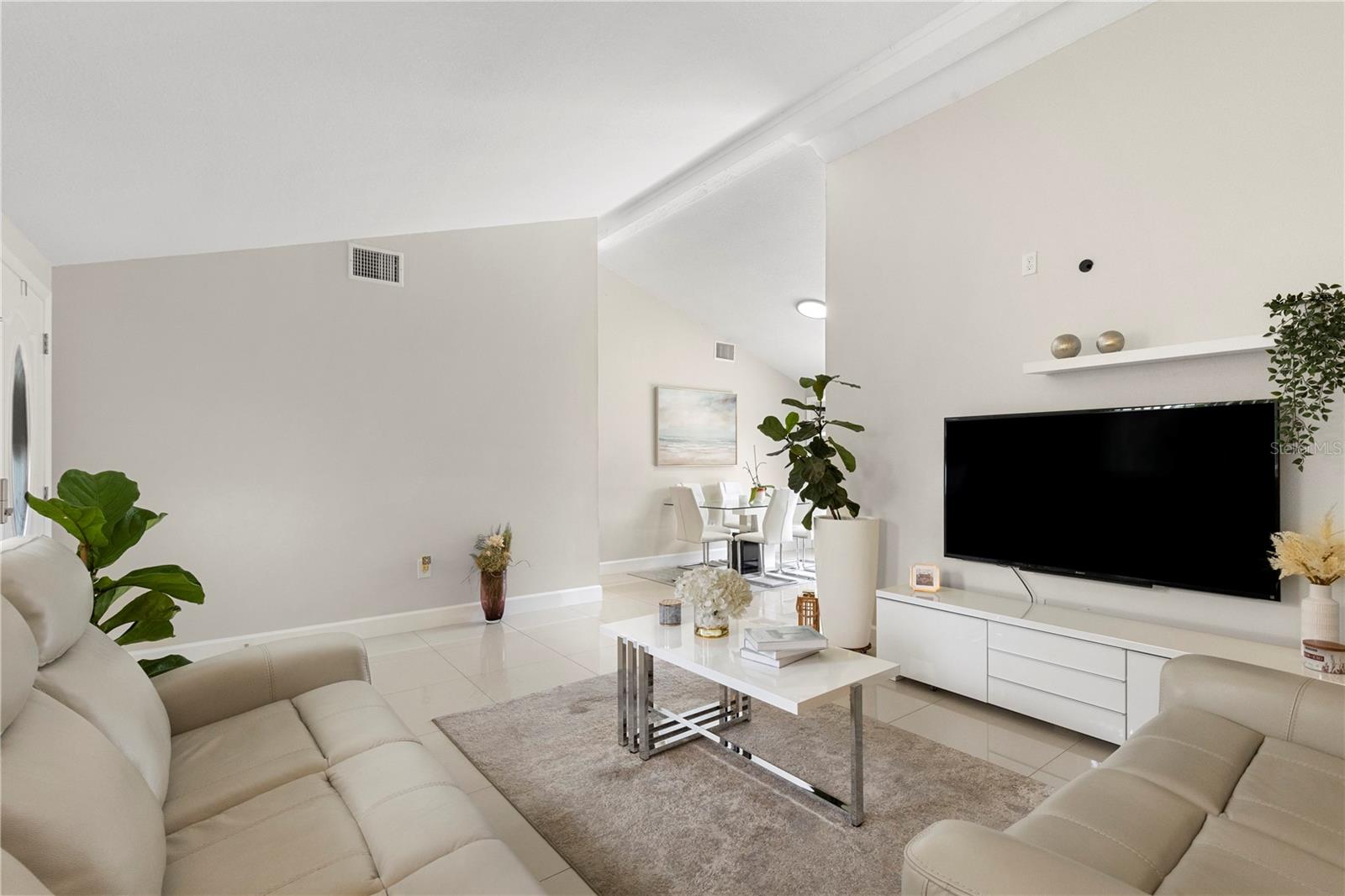 10112 ENCHANTED OAKS CT — photo 18