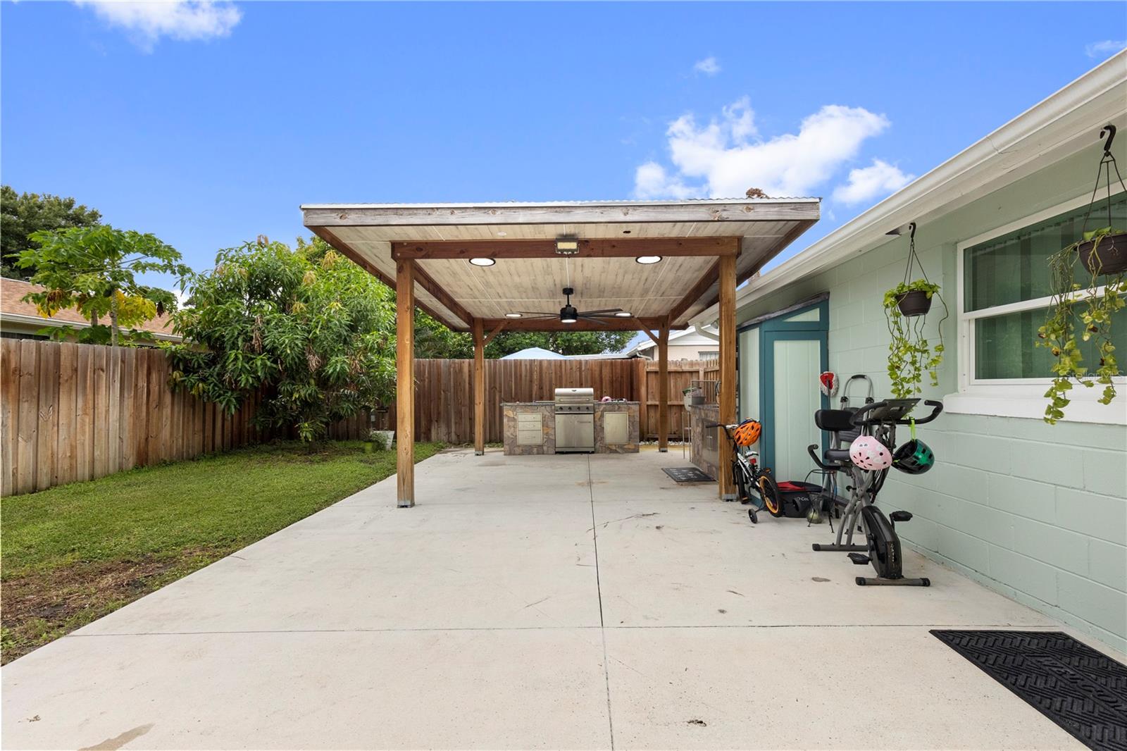 10112 ENCHANTED OAKS CT — photo 21