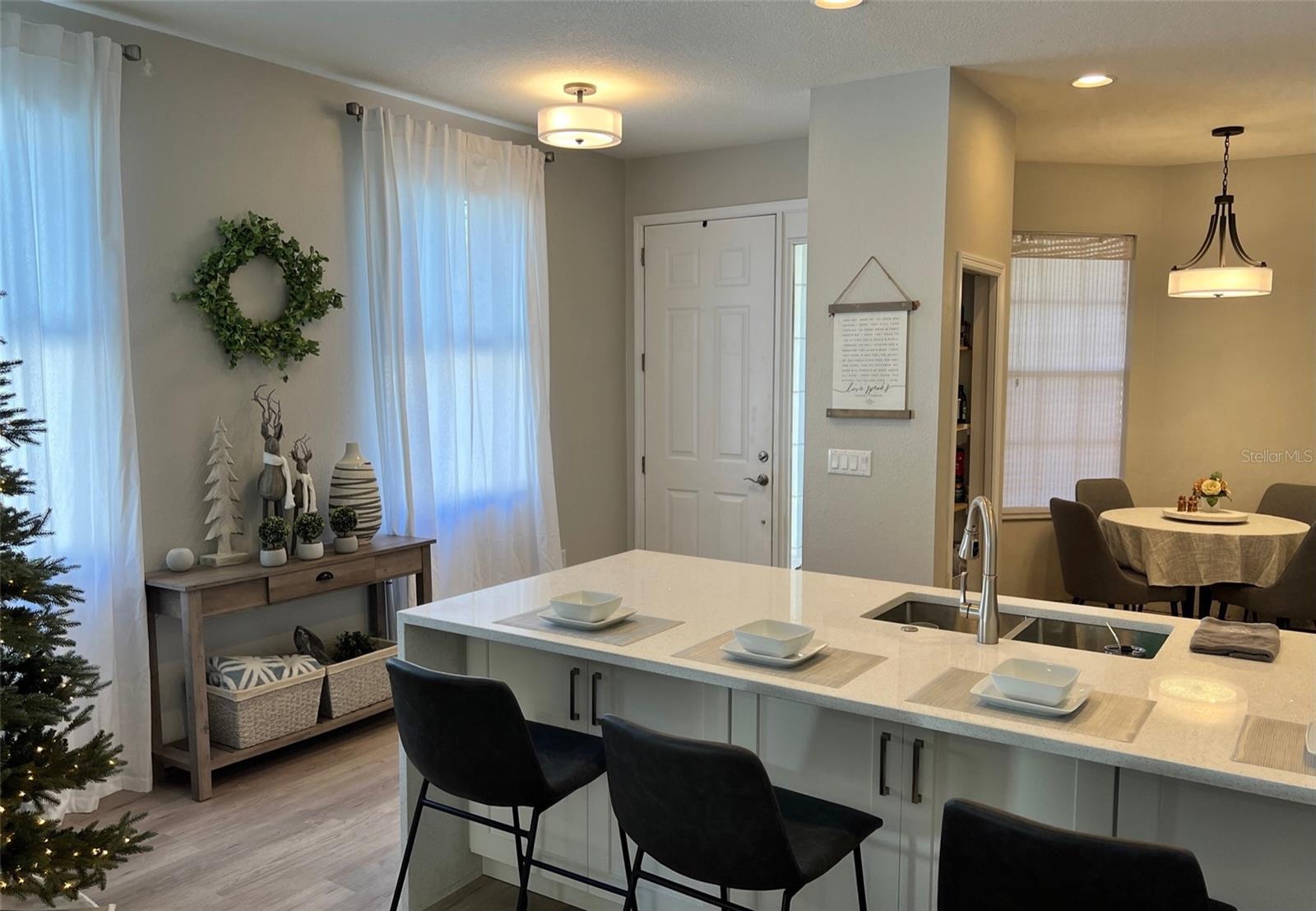 6138 KITERIDGE DR — photo 4