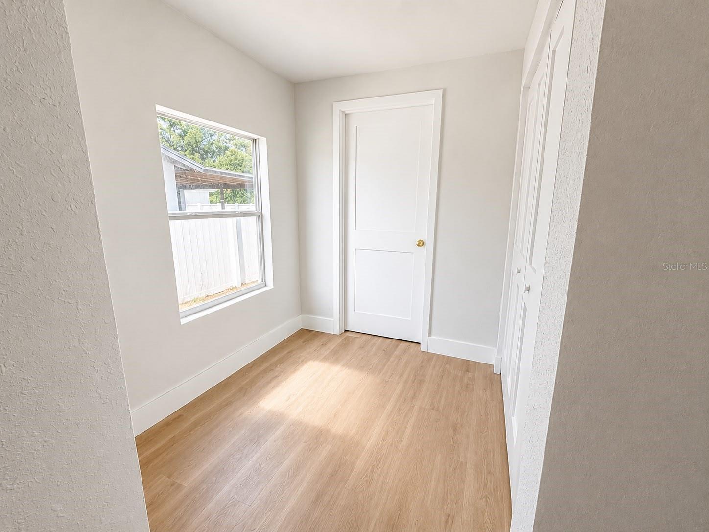 8713 N EDISON AVE — photo 21