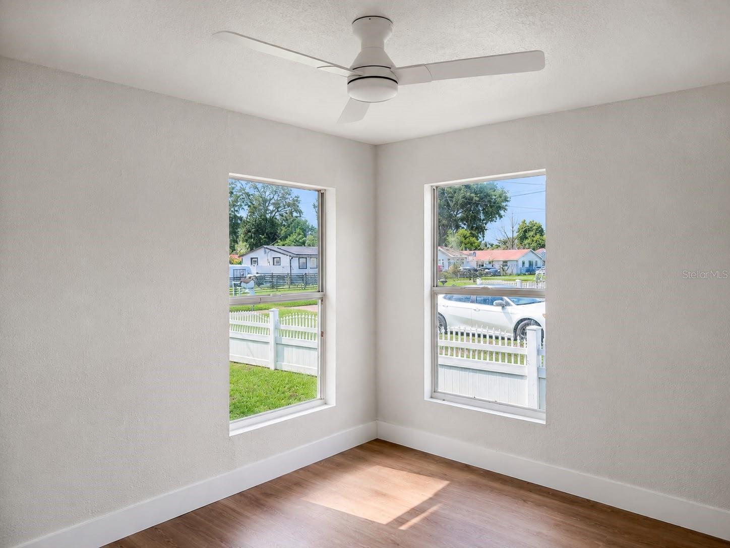 8713 N EDISON AVE — photo 14