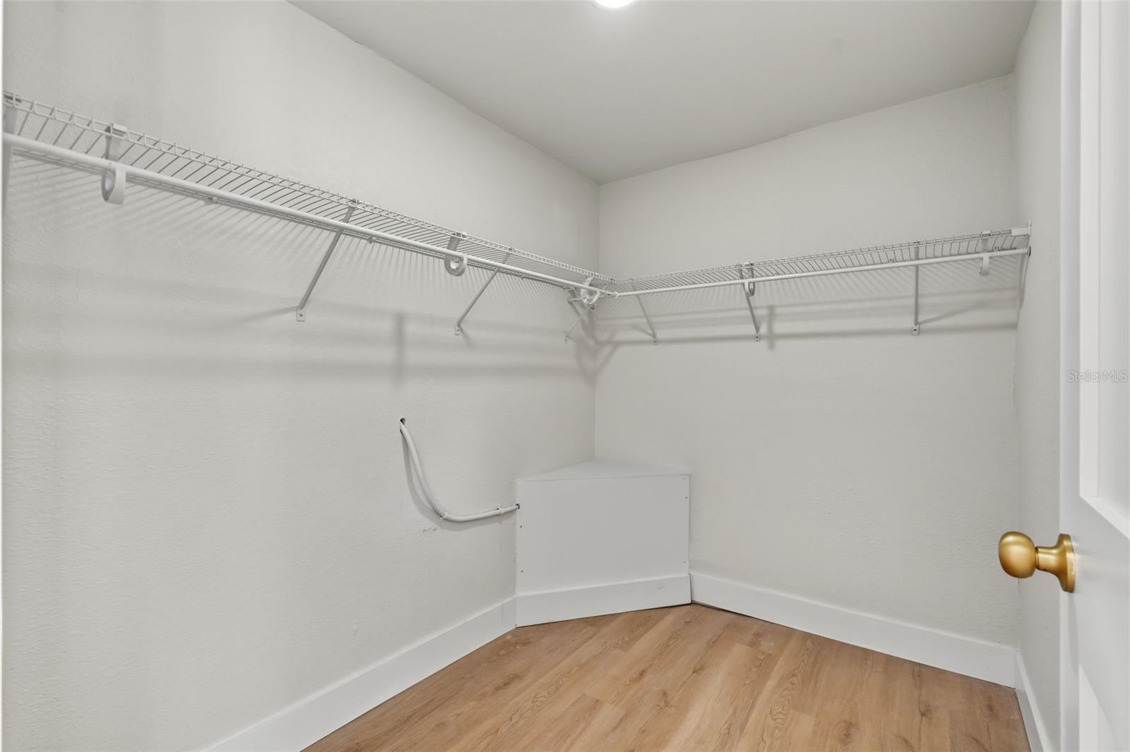 8713 N EDISON AVE — photo 34