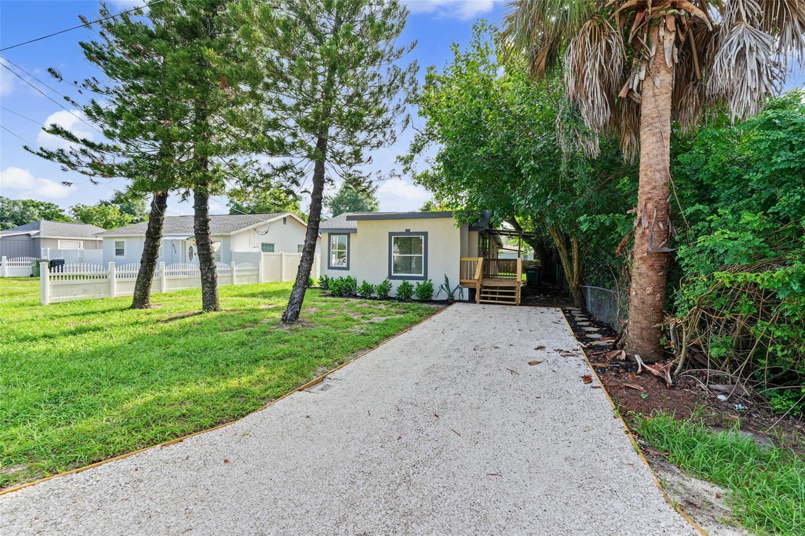 8713 N EDISON AVE — photo 41