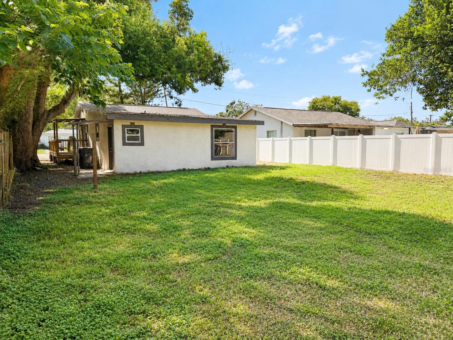 8713 N EDISON AVE — photo 43