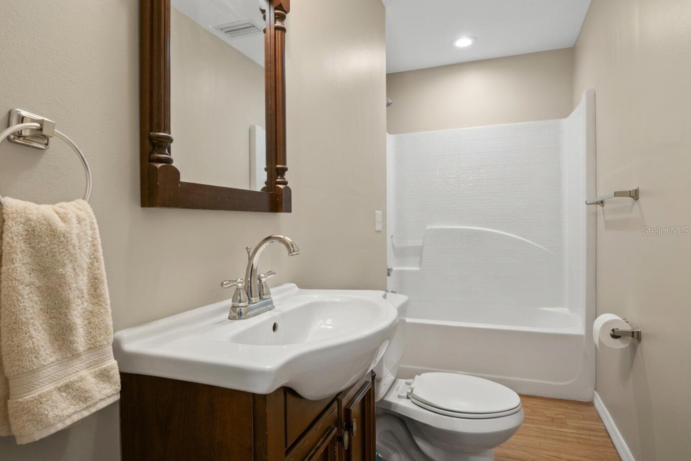 11735 MARJORY AVE — photo 18