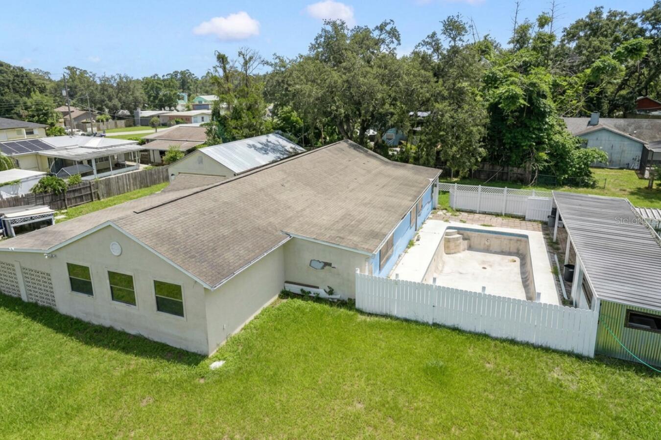 11735 MARJORY AVE — photo 4