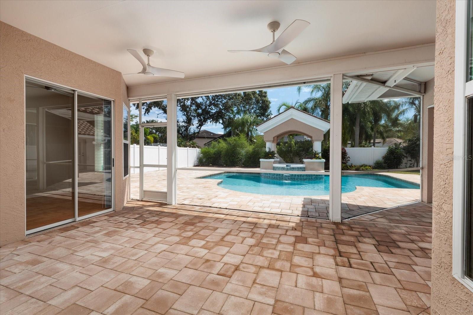 1723 CAPTIVA DR — photo 35