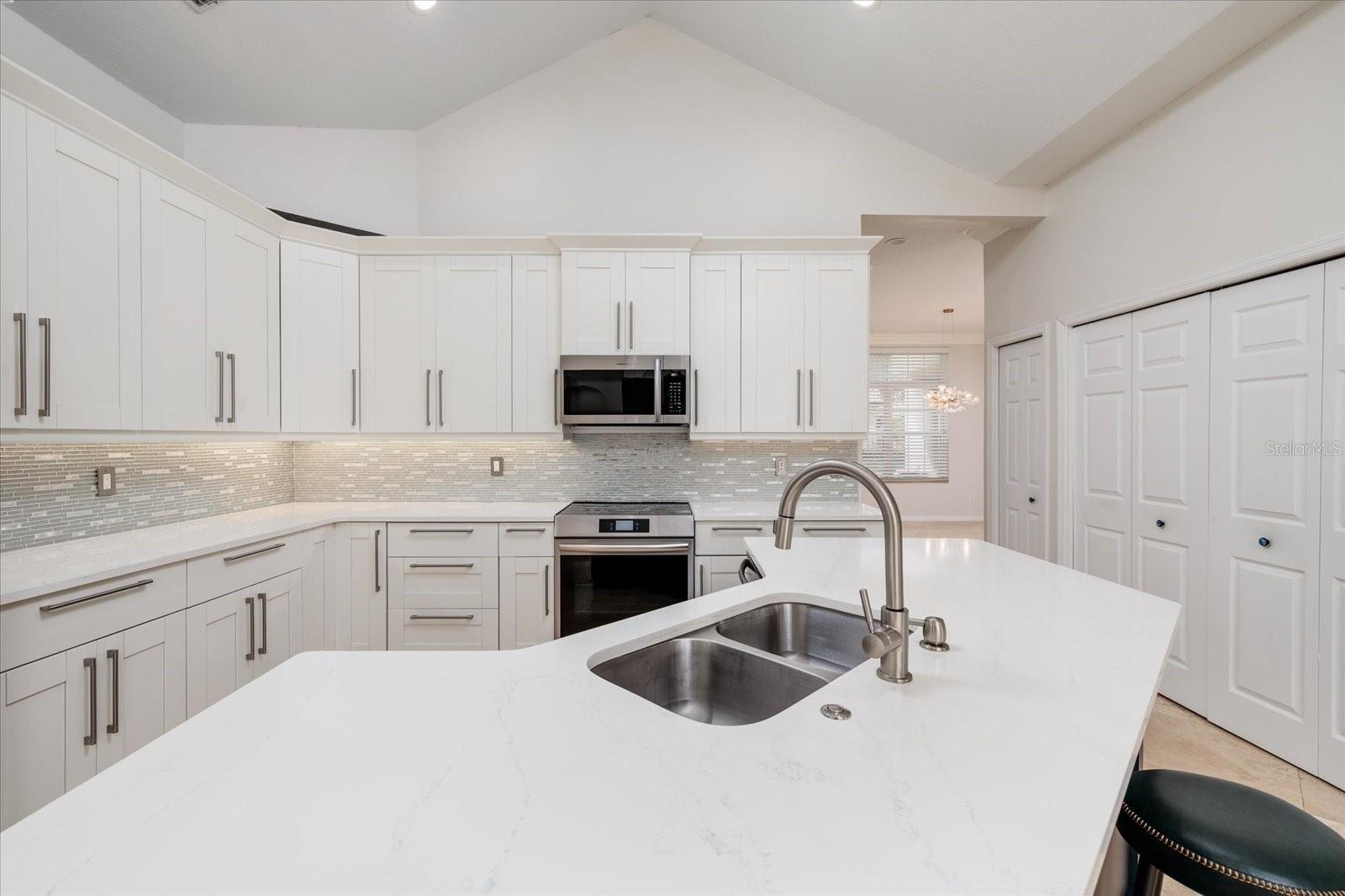 1723 CAPTIVA DR — photo 23