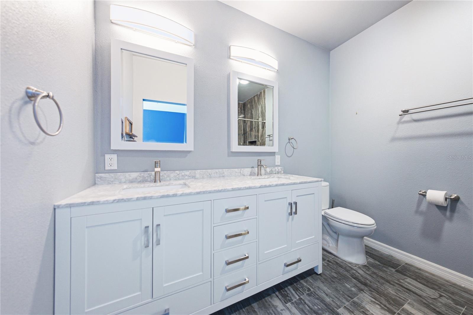 1640 VILLA CAPRI CIR #301 — photo 15