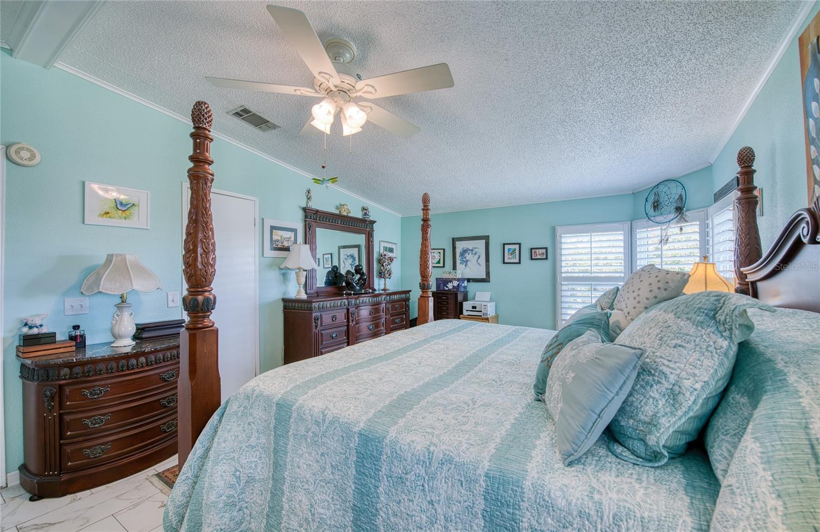 214 DOLPHIN DR N — photo 16