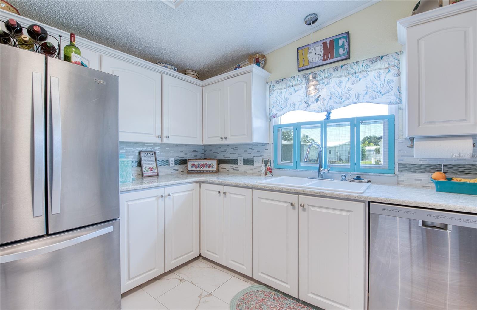 214 DOLPHIN DR N — photo 8