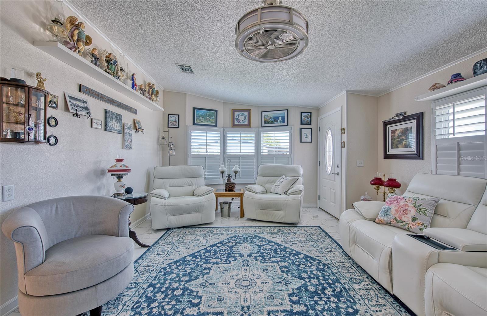 214 DOLPHIN DR N — photo 3