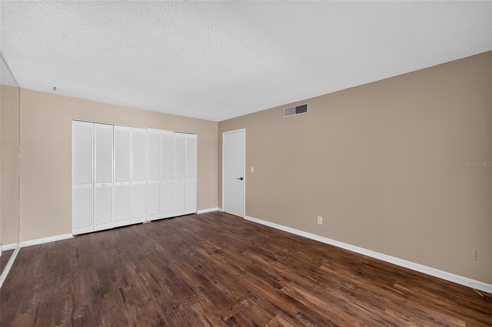 2581 COUNTRYSIDE BLVD #2210 — photo 10