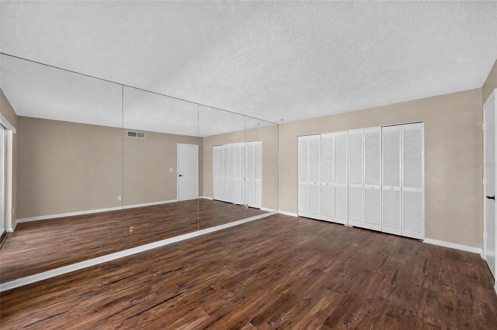 2581 COUNTRYSIDE BLVD #2210 — photo 11