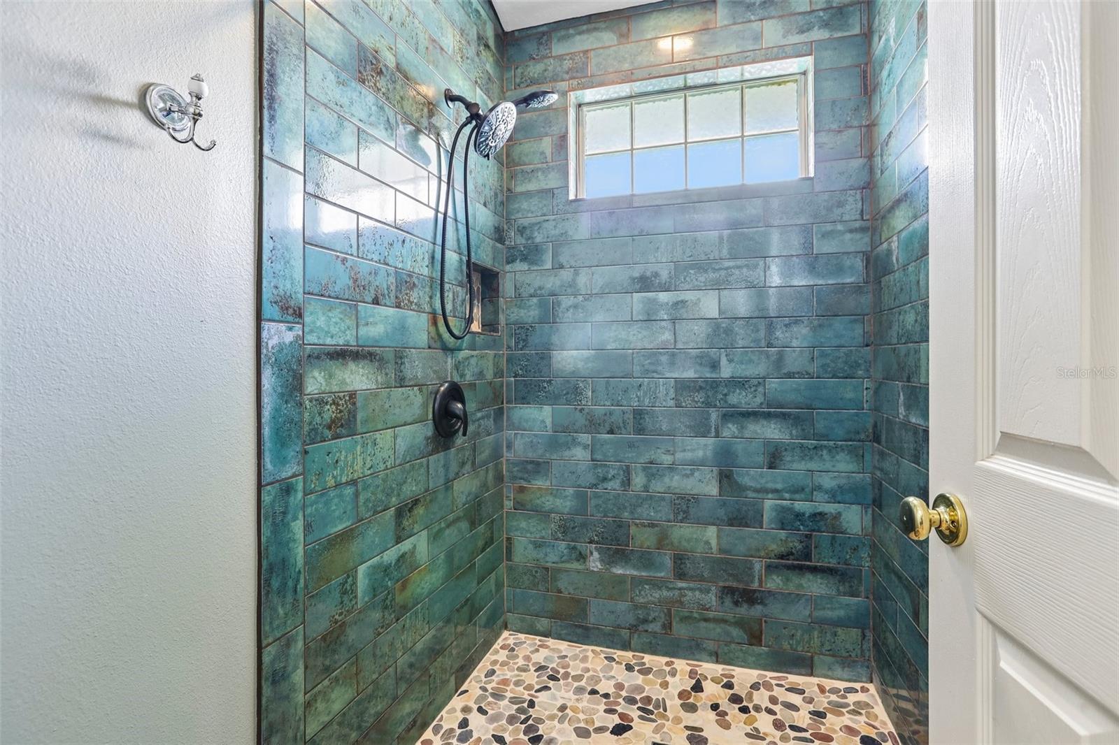 3131 N CANAL DR — photo 31
