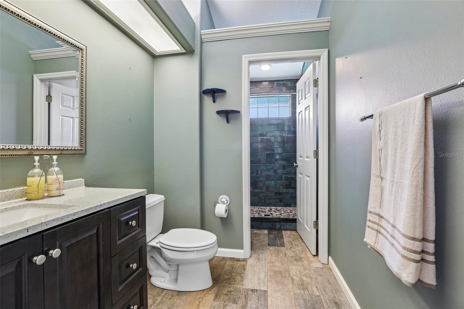 3131 N CANAL DR — photo 30