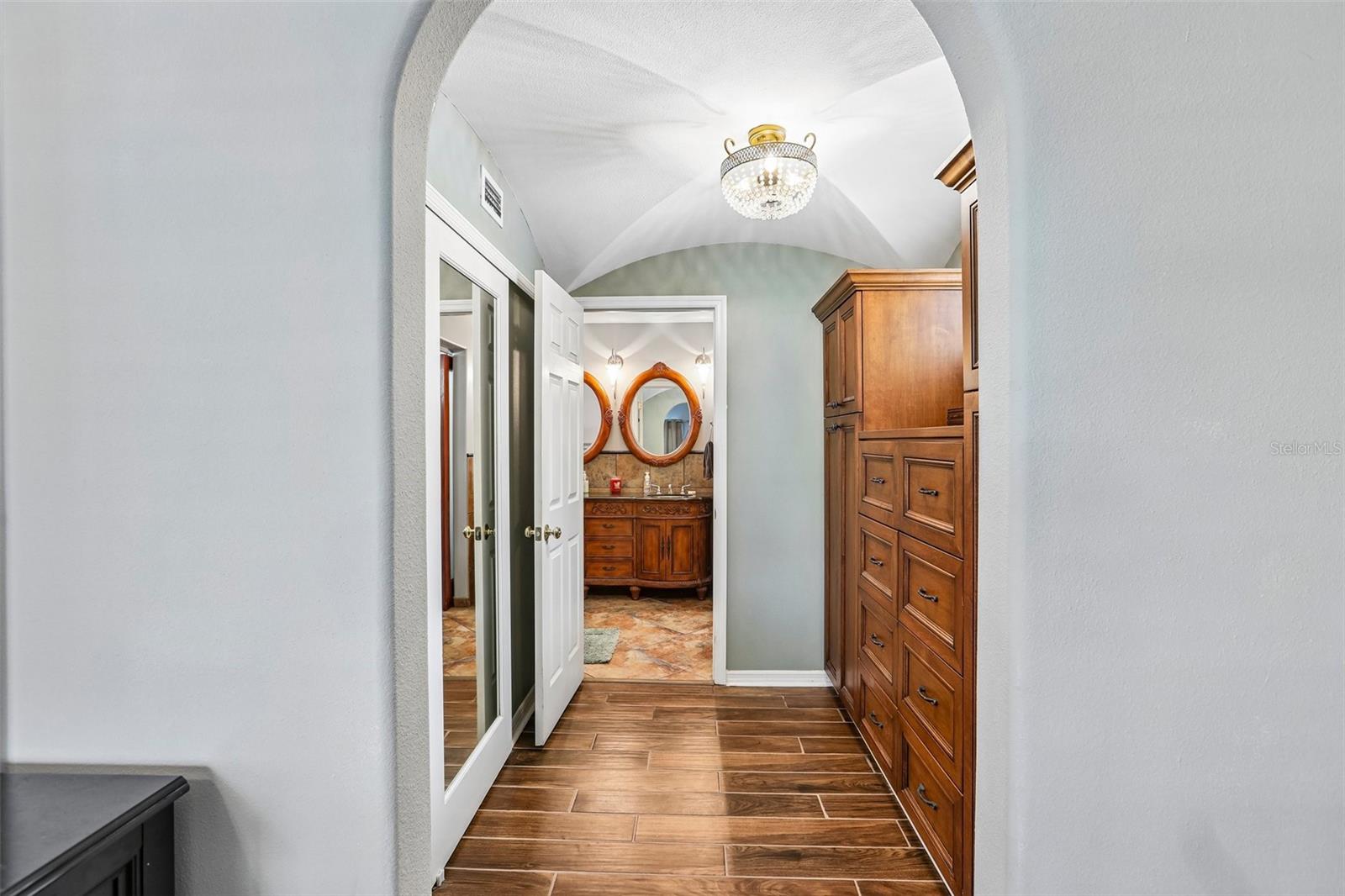 3131 N CANAL DR — photo 19