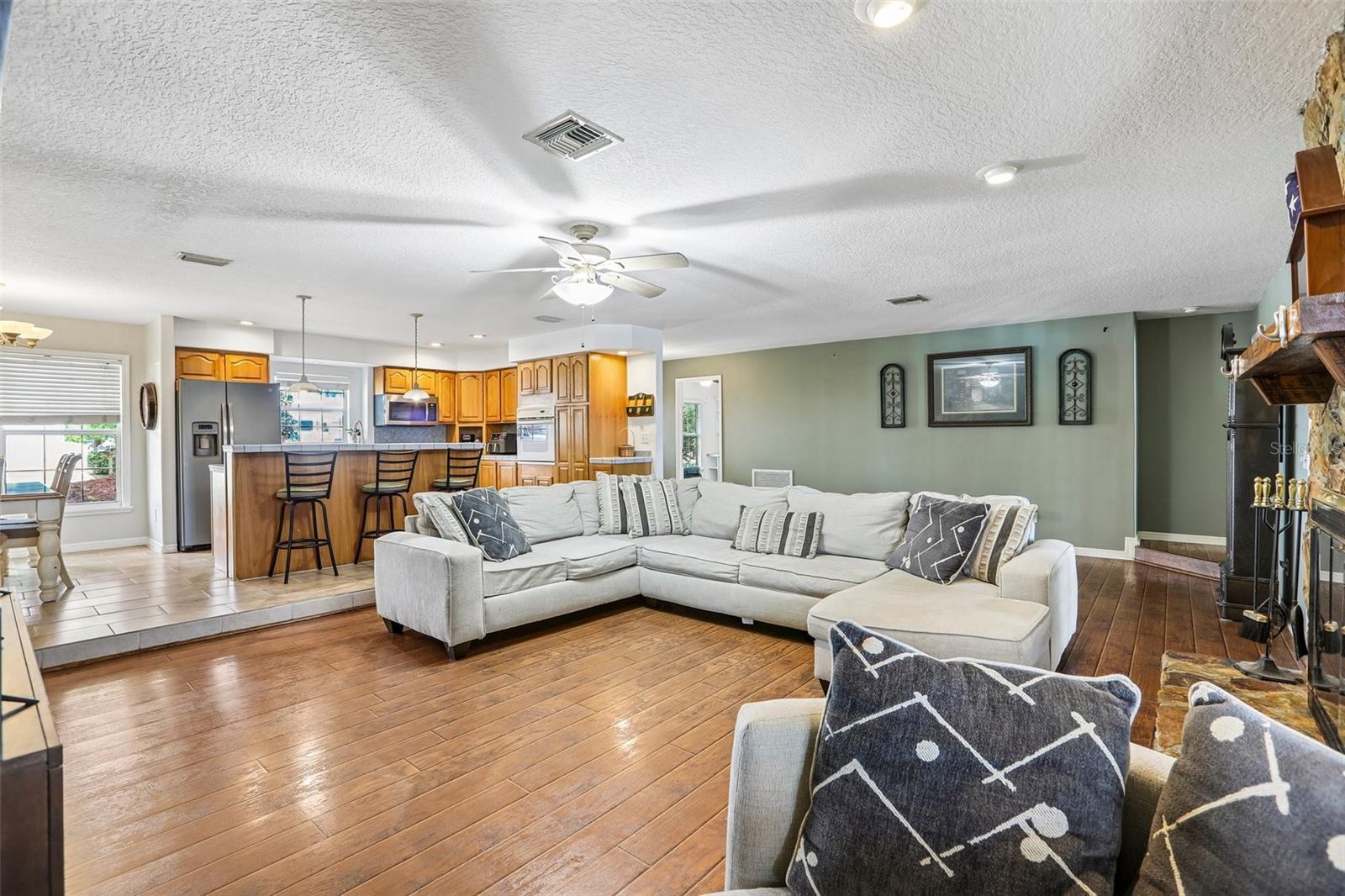 3131 N CANAL DR — photo 7