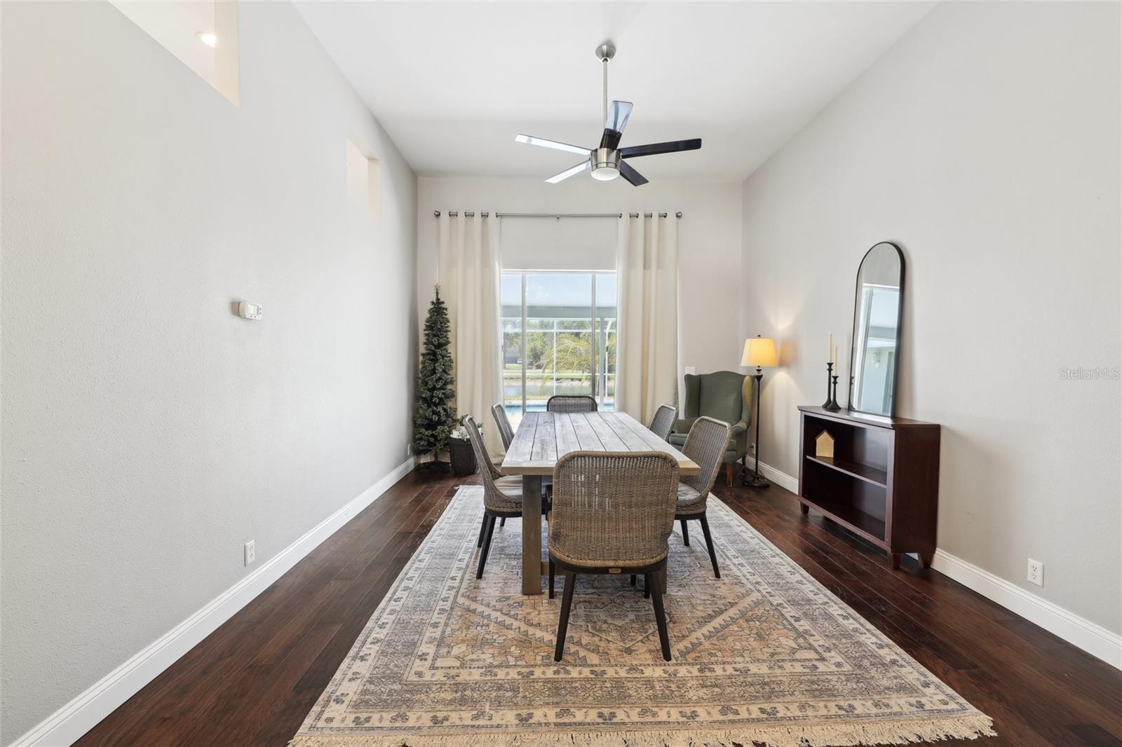 954 COBBLESTONE LN — photo 16