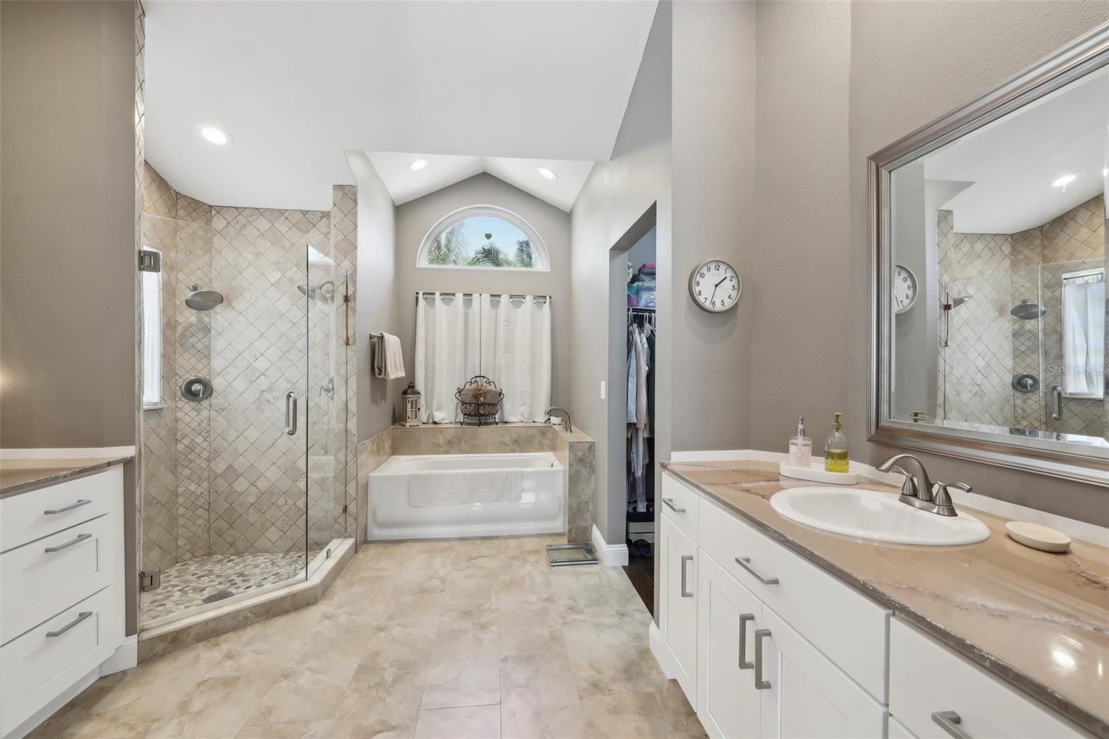 954 COBBLESTONE LN — photo 37