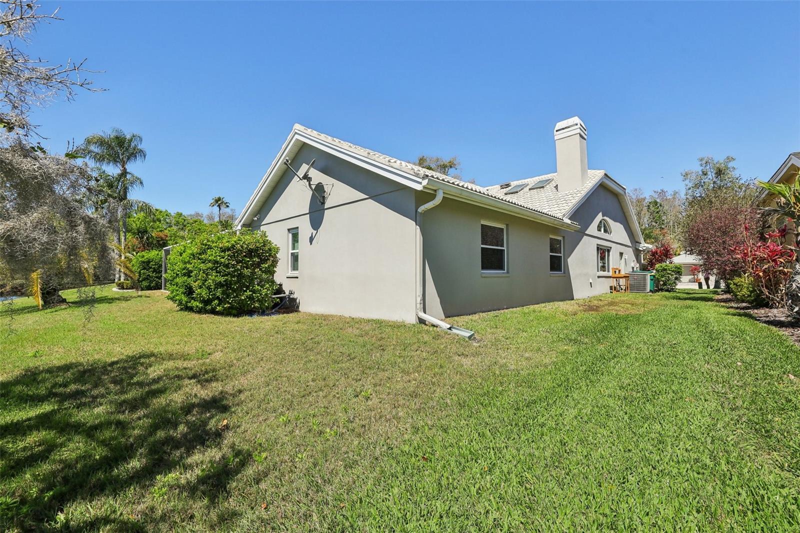 954 COBBLESTONE LN — photo 65