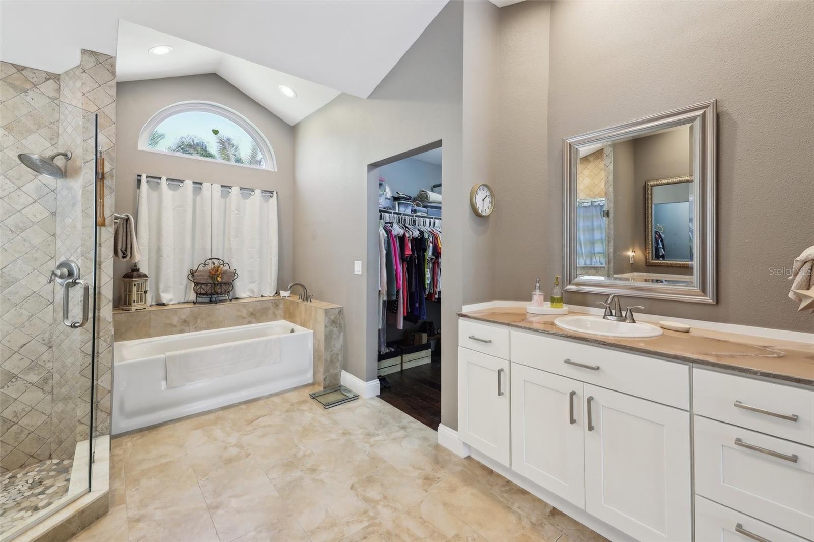 954 COBBLESTONE LN — photo 34