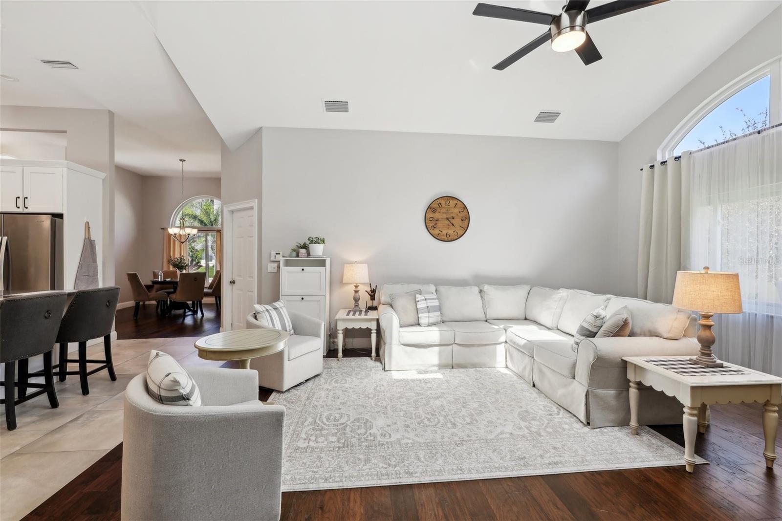 954 COBBLESTONE LN — photo 12