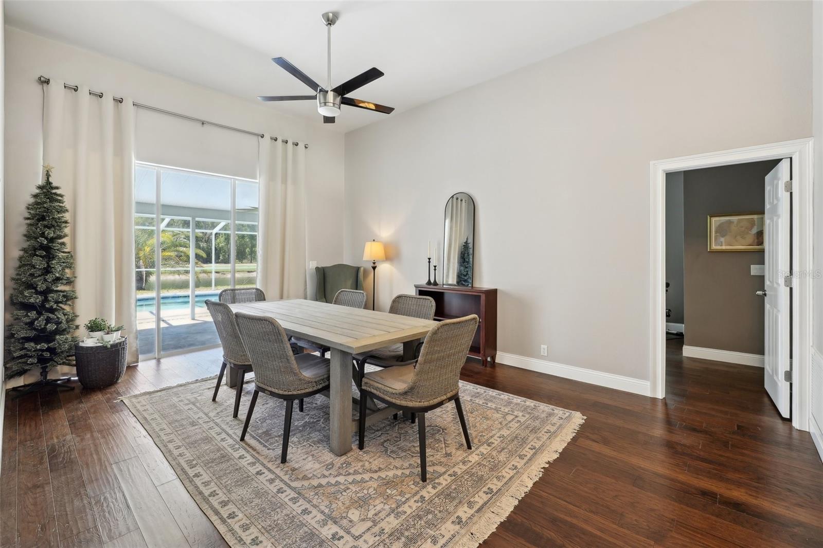 954 COBBLESTONE LN — photo 19